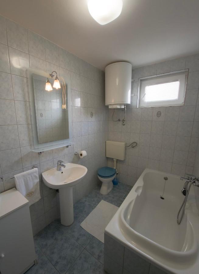 Apartments Cacija Trogir Eksteriør billede